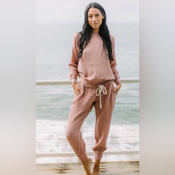 9 Seed Resort La Quinta Raglan Sweatshirt in Double Gauze in Clay (Mauve) M/L - Picture 3 of 11